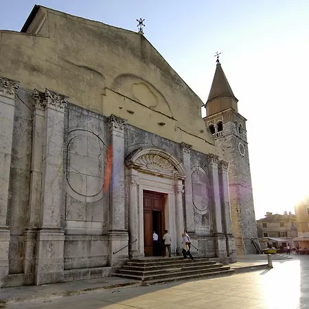 Dora Villa Umag