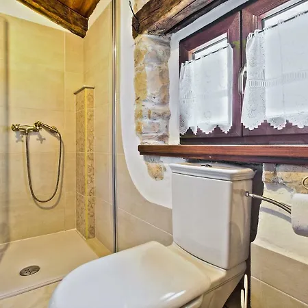 וילה Dora אומאג