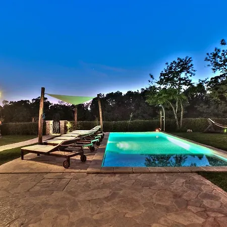 Dora Villa Umag