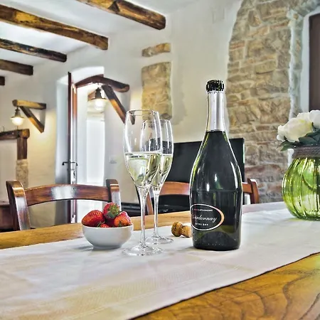 Dora * Umag